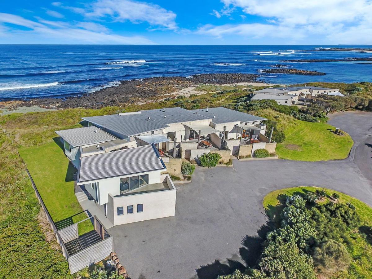 Hearns Beachside Villa 2 Port Fairy Exterior foto