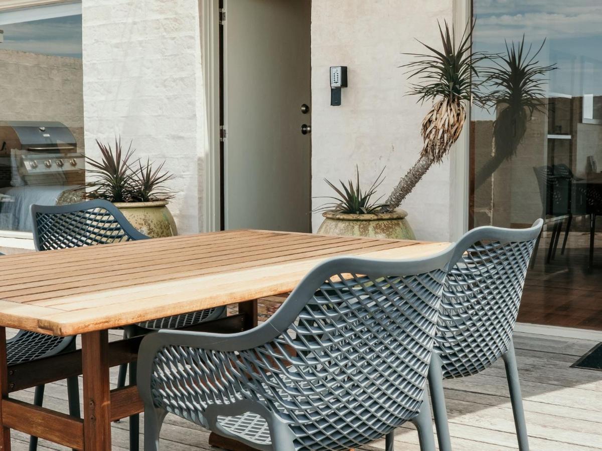 Hearns Beachside Villa 2 Port Fairy Exterior foto