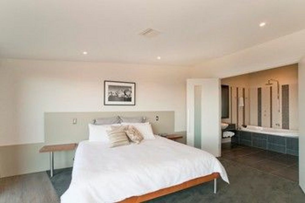 Hearns Beachside Villa 2 Port Fairy Exterior foto