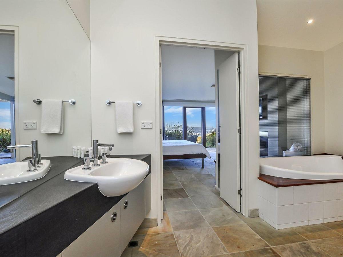 Hearns Beachside Villa 2 Port Fairy Exterior foto